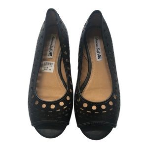 American Eagle Black Flats 8